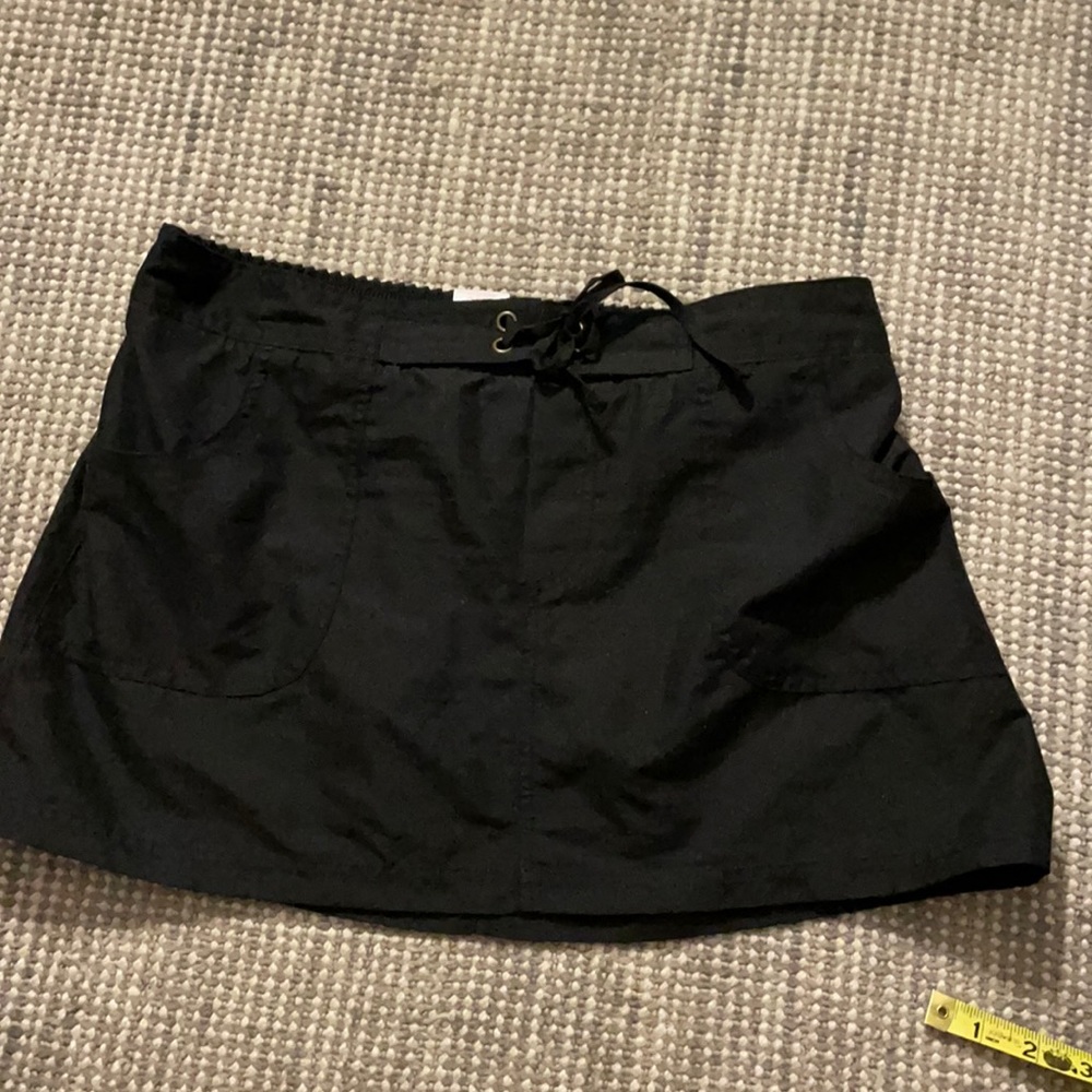 Swim skirt, black. size Med. Merona swim bottoms